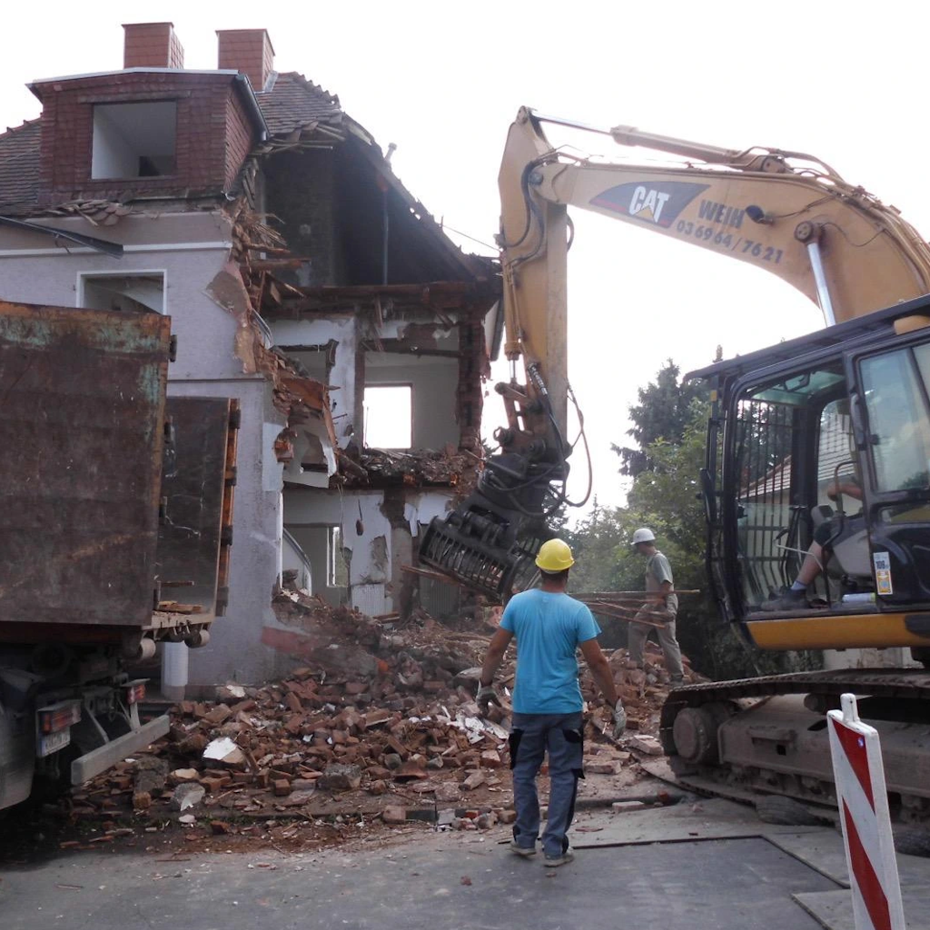 Bauleistungen & Rückbau
